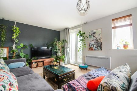 2 bedroom flat to rent - Photo 3