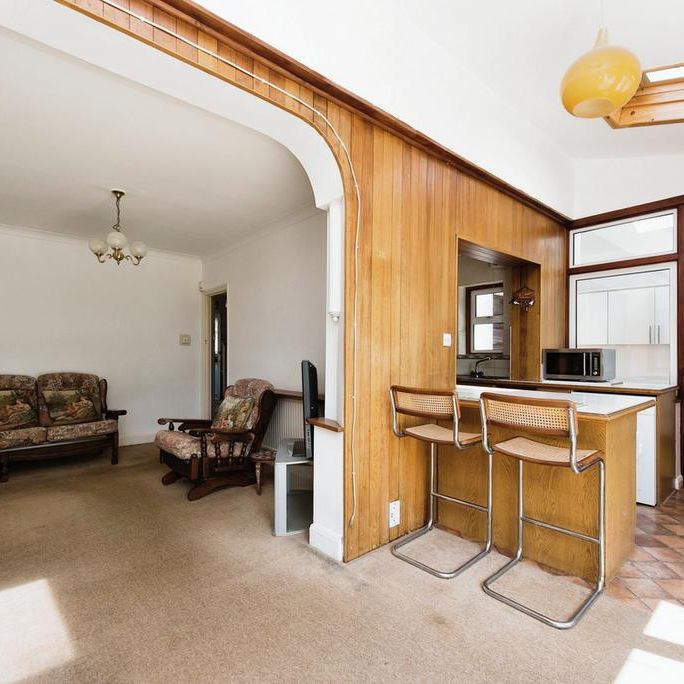 4 bedroom semi-detached house to rent - Photo 1