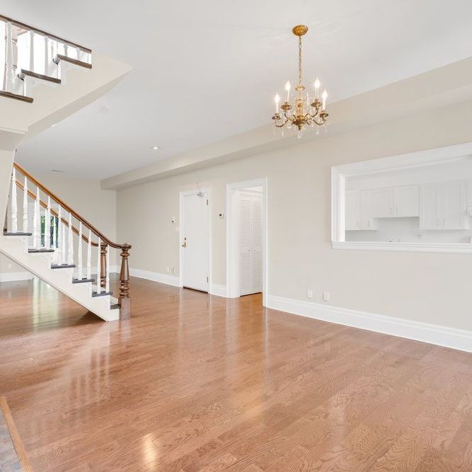 For Lease - 17 Teddington Park Avenue Unit# APT 3, Toronto, Ontario - Photo 1