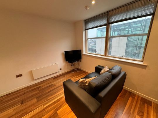 1 Bed Flat, Wellington Street, LS1 - Photo 1