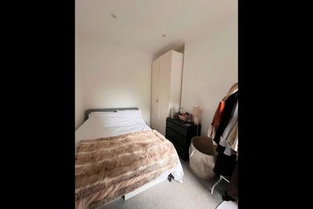Room in a Shared Flat, Gambole Road, SW17 - Photo 3