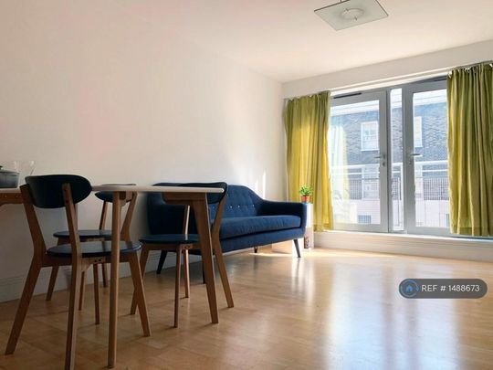 2 bedroom flat to rent - Photo 1