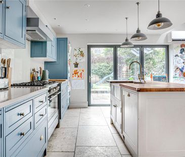 4 bedroom terraced house to rent - Photo 5