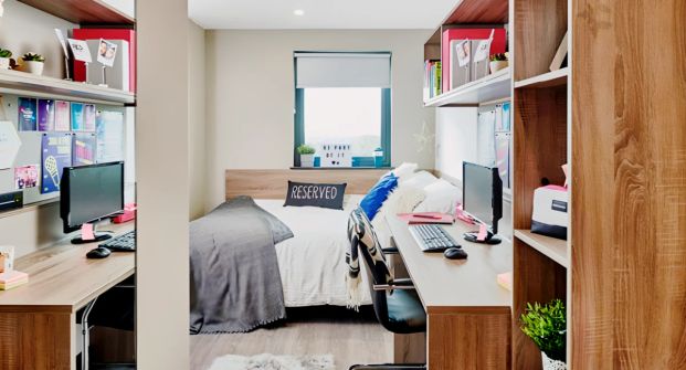 En-suite Room Floors 3-4 - Photo 1