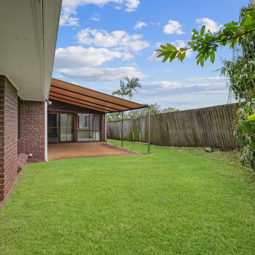 Charming Family Home - Photo 1