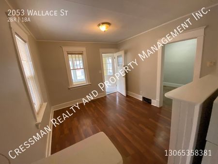 2 Bed 1 Bath full house with fenced yard - Photo 2
