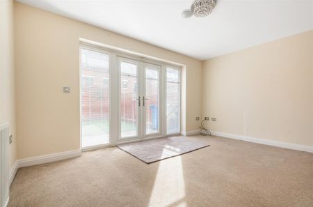 4 bedroom House To Let - Photo 2