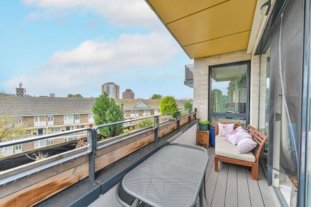 2 bedroom flat to rent - Photo 5