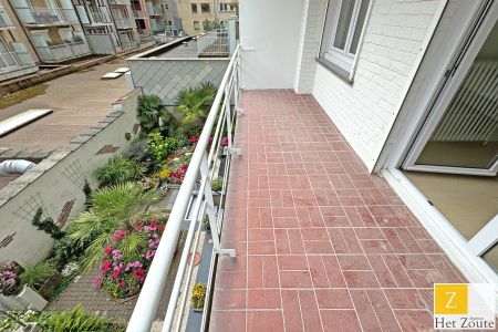 Ruim appartement met frontaal zeezicht - Knokke Het Zoute - Foto 2