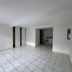 Location Appartement 1 pièce 30m² ST MARS LA JAILLE 44540 - Photo 3