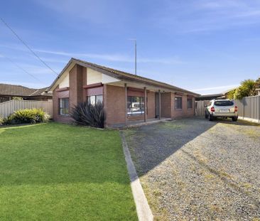 156 Learmonth Road, Wendouree - Photo 4