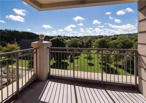 For Lease - 10 Old York Mills Road Unit# 404, Toronto, Ontario - Photo 1