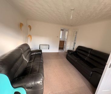 2 Bed Terraced House, Anson Street, G40 - Photo 1