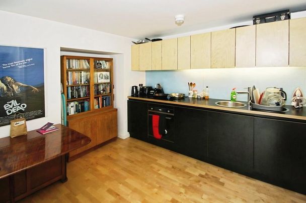 1 bedroom flat to rent - Photo 1