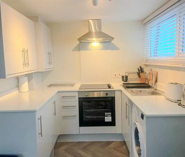 1 bedroom flat to rent - Photo 5