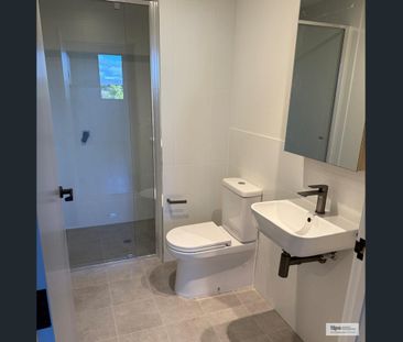 Executive Two-Bedroom Top Floor Apartment in the Heart of Prospect - Photo 5