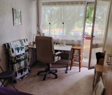 Loue chambre pour étudiant proche du tramway - Photo 1