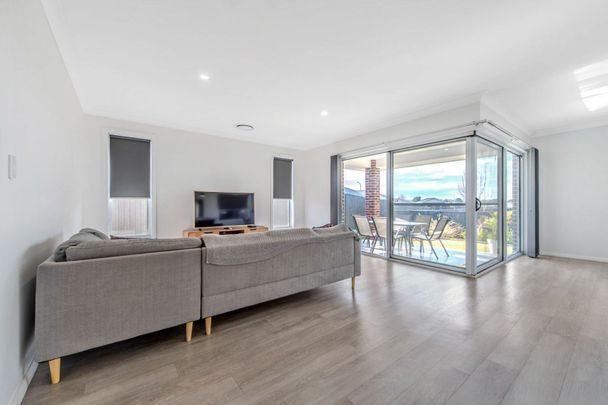 Luxury Villa in The Boulevard - Photo 1