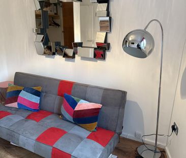 1 bedroom semi-detached house to rent - Photo 2