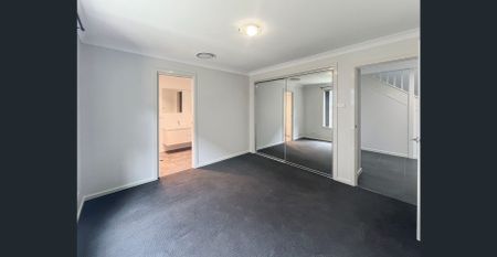 Executive 5-Bedroom Home in Caddens - Photo 3