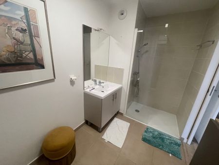 Location Appartement 4 pièces 89m² VILLENAVE D ORNON 33140 - Photo 4