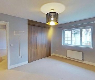 4 bedroom detached house to rent - Photo 6