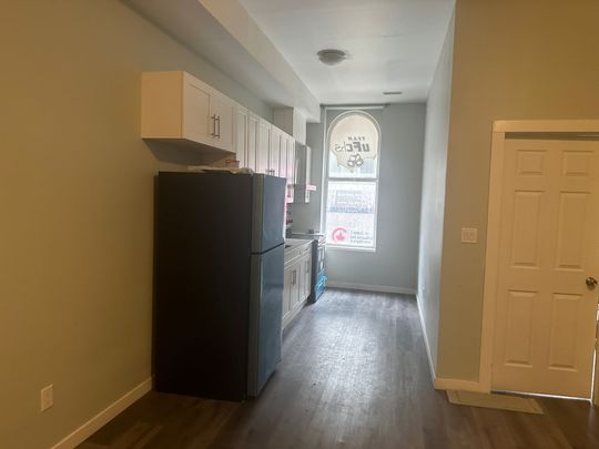 For Lease - 362 Richmond Street Unit# 2, London East, Ontario - Photo 1