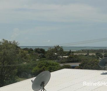 2 BEDROOM UNIT WITH OCEAN VIEWS IN SOUTH GLADSTONE - Photo 3