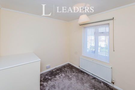 3 bedroom house to rent Bramley Road, Wisbech, PE13 - Photo 2
