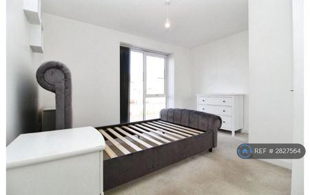 2 bedroom flat to rent - Photo 3