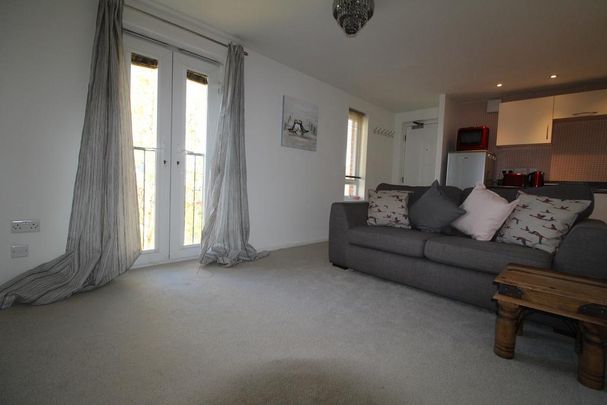 1 bedroom flat to rent - Photo 1