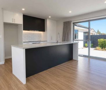Modern Home with Plenty of Space! - Photo 1