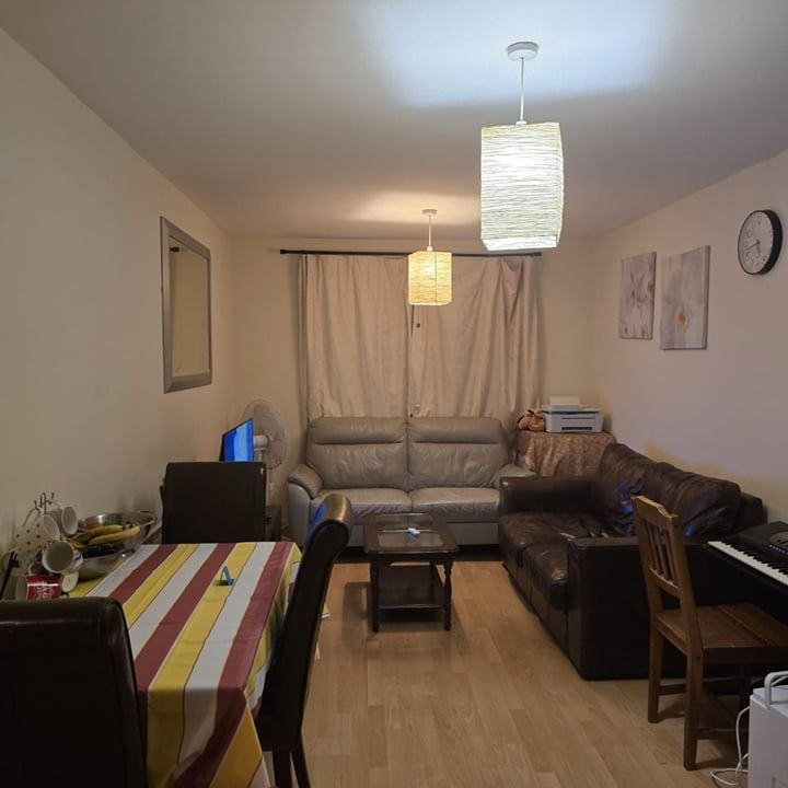 2 Bed Flat, Sugar Mill Square, M5 - Photo 1