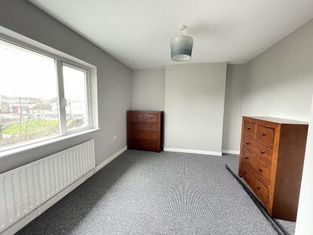 36 Castletown Square, Fintona, Omagh, BT78 2FB - Photo 3