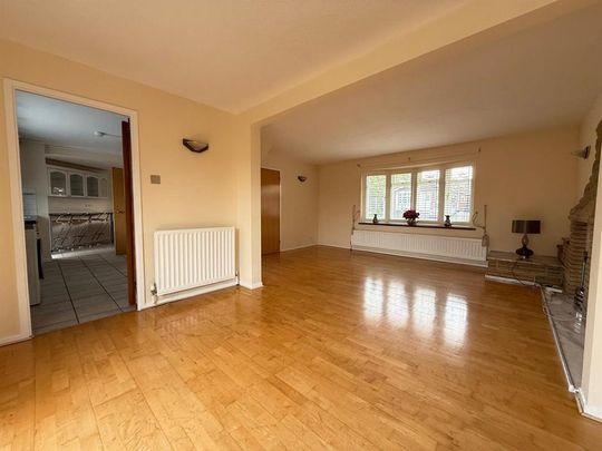 5 bedroom detached house to rent - Photo 1