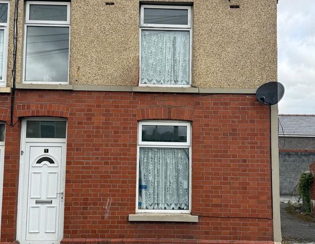 3 bedroom terraced house to rent - Photo 1