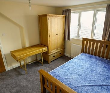 7 Bed Terraced House, Bernard Street, SO14 - Photo 5