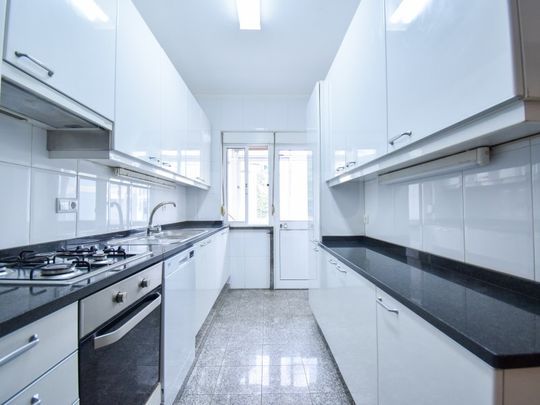 Apartamento T4 em Lisboa - Photo 1