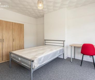 6 bedroom detached house to rent - Photo 6