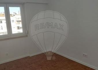 Apartamento T3 em Lisboa