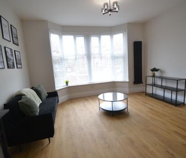2 bedroom flat to rent - Photo 3
