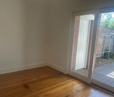 125 Peel St, Windsor VIC 3181 - House For Rent | Domain - Photo 6