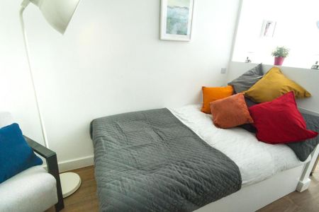 5 bedroom private hall to rent - Photo 3