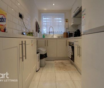 2 bedroom maisonette to rent - Photo 4