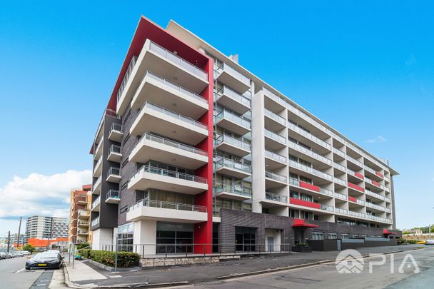 Timber Floor 2 bedroom apartment located in premier Strathfield location! - Photo 1