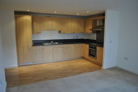 2 Bedroom Flat - Photo 3