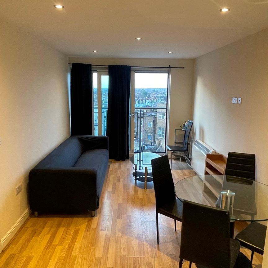 1 Bed Flat, City Gate House, IG2 - Photo 1