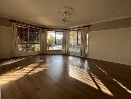 2 Bedroom Unit in a fantasic location!! - Photo 5