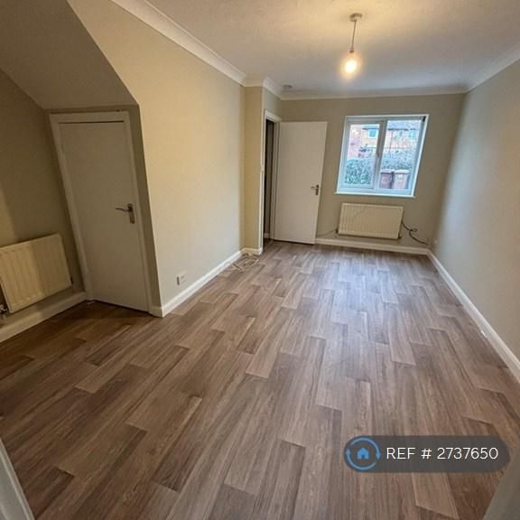 2 bedroom semi-detached house to rent - Photo 1