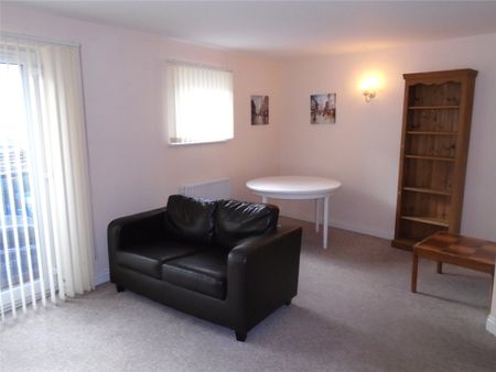 4 bedroom terraced house to rent - Photo 2